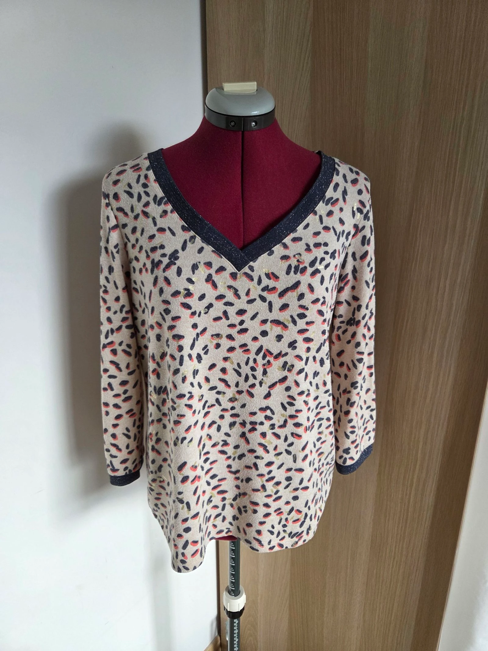 Pull col V taille M Grain de Malice